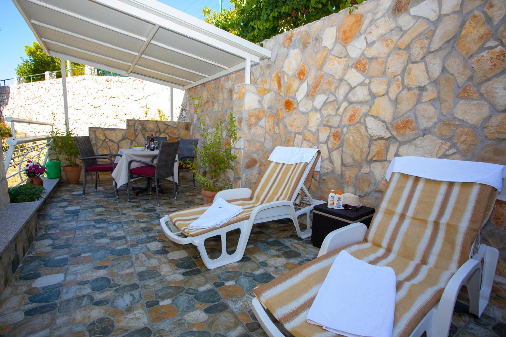 Apartmani Putnik Baska Voda Exterior photo